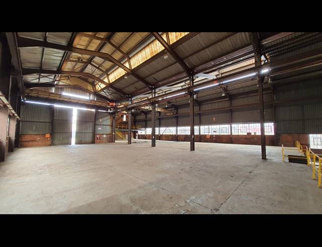 1,849M² WAREHOUSE TO LET IN CHLOORKOP